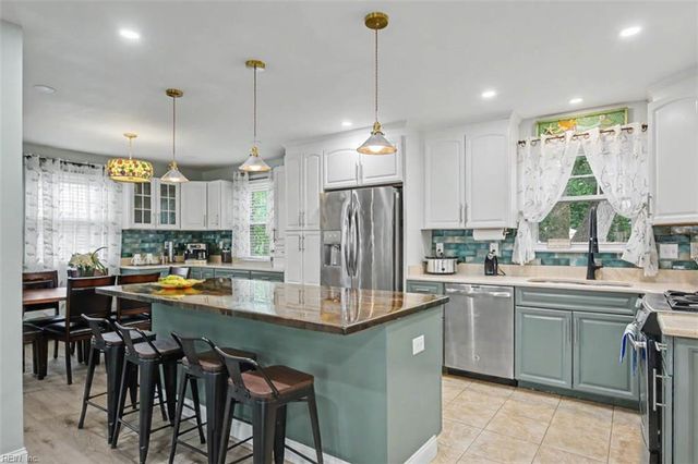 2980 Lynnhaven DR, Virginia Beach, VA 23451