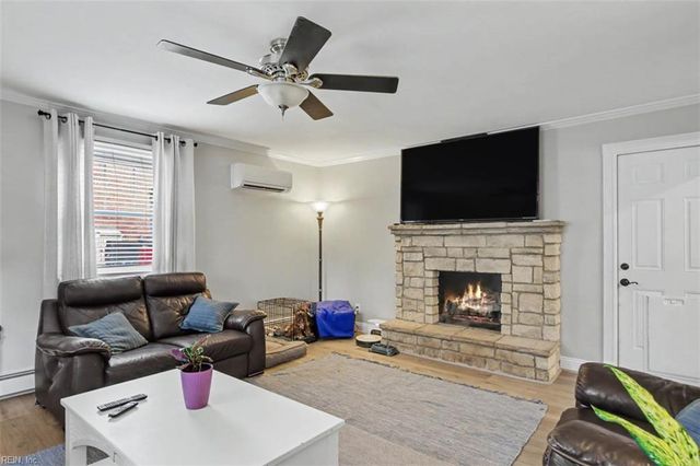 2980 Lynnhaven DR, Virginia Beach, VA 23451