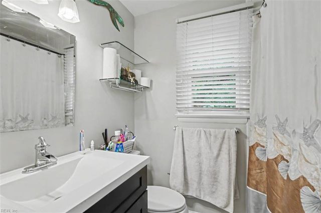 2980 Lynnhaven DR, Virginia Beach, VA 23451
