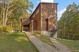 18004 Buckingham Road, Logan, OH 43138