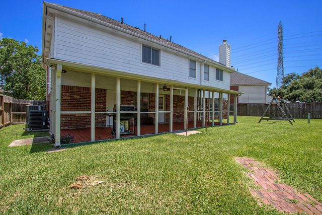 2521 Sea Horse Court, Seabrook, TX 77586