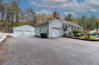 216 Fiske St, Southbridge, MA 01550
