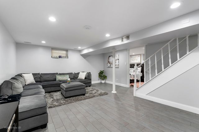 7030 Foster Street, Morton Grove, IL 60053