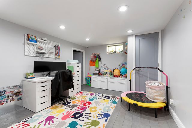 7030 Foster Street, Morton Grove, IL 60053