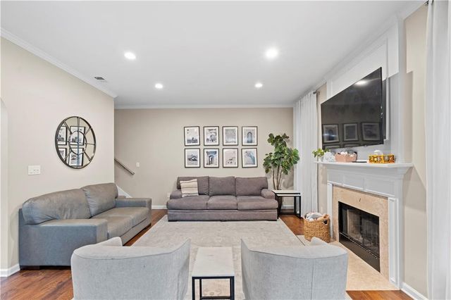 530 Camber Woods Drive, Roswell, GA 30076