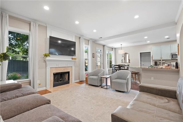 530 Camber Woods Drive, Roswell, GA 30076