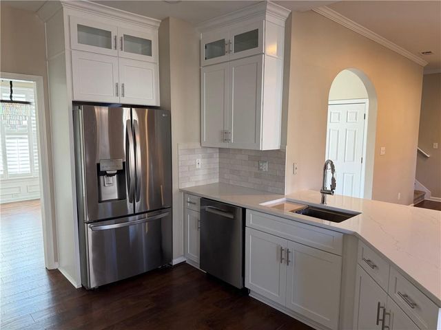 530 Camber Woods Drive, Roswell, GA 30076