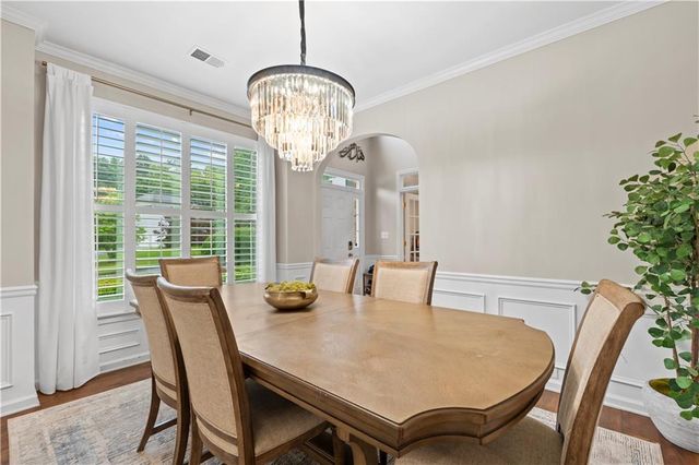 530 Camber Woods Drive, Roswell, GA 30076