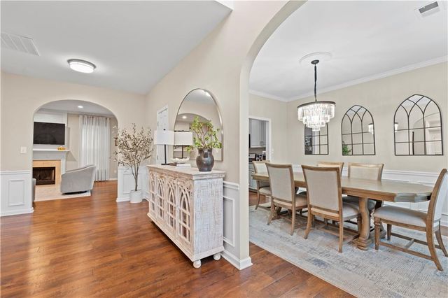 530 Camber Woods Drive, Roswell, GA 30076