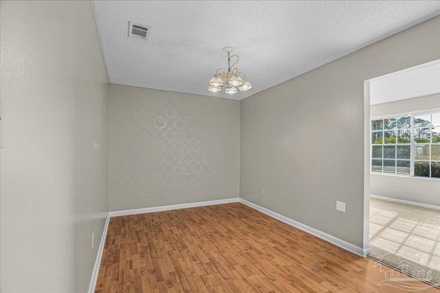 8120 Camelford Dr, Pensacola, FL 32506