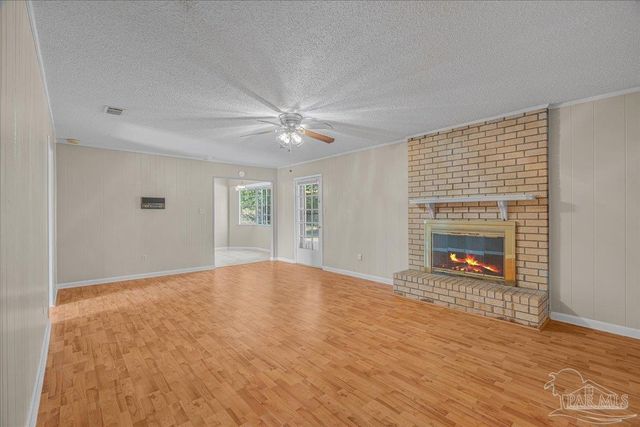 8120 Camelford Dr, Pensacola, FL 32506