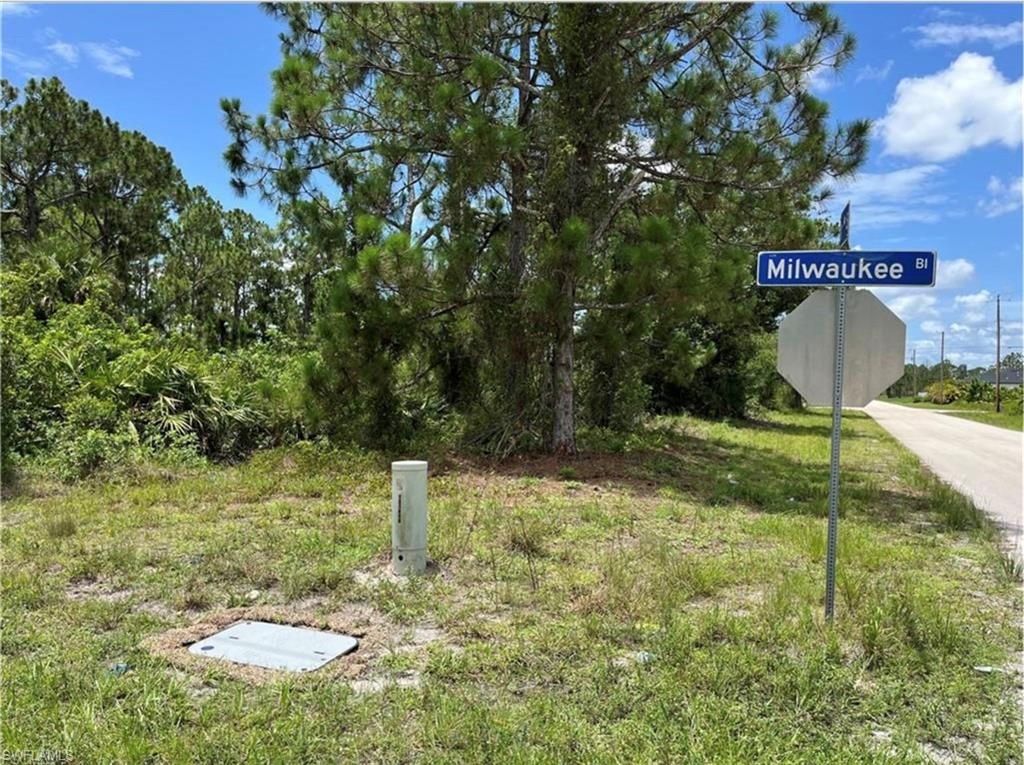 1016 Milwaukee BLVD, LEHIGH ACRES, FL 33974 — photo 5