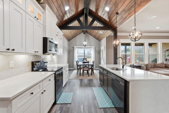 1987 Hwy 319, Austin, AR 72007