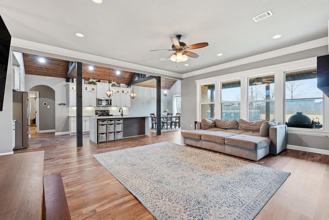 1987 Hwy 319, Austin, AR 72007