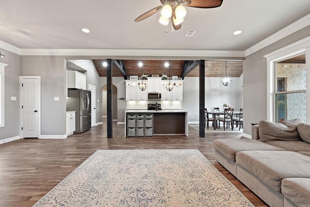 1987 Hwy 319, Austin, AR 72007