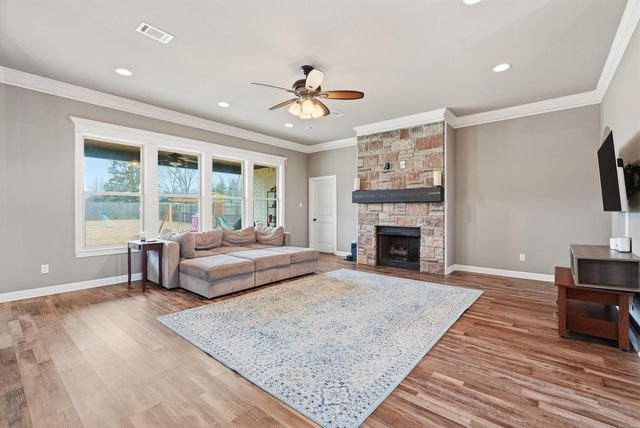 1987 Hwy 319, Austin, AR 72007