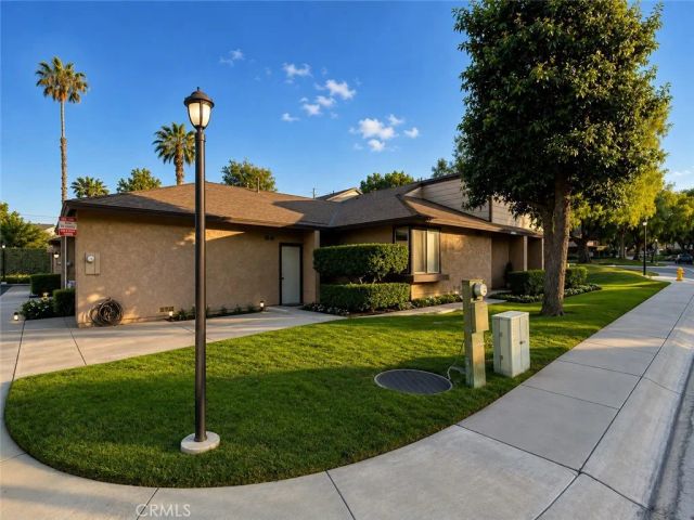 1650 Apricot D, Corona, CA 92879