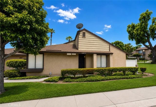 1650 Apricot D, Corona, CA 92879