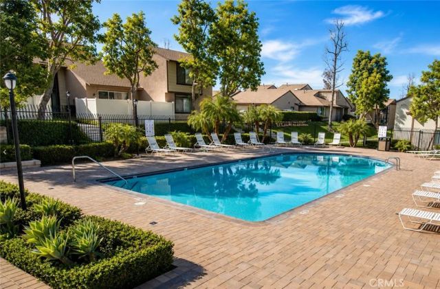 1650 Apricot D, Corona, CA 92879