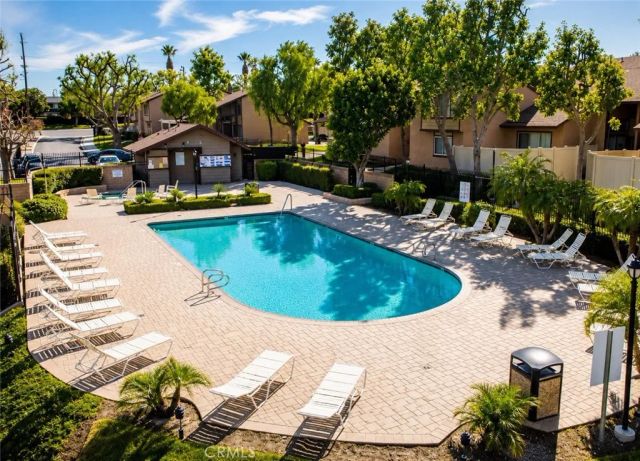 1650 Apricot D, Corona, CA 92879