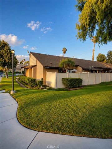1650 Apricot D, Corona, CA 92879