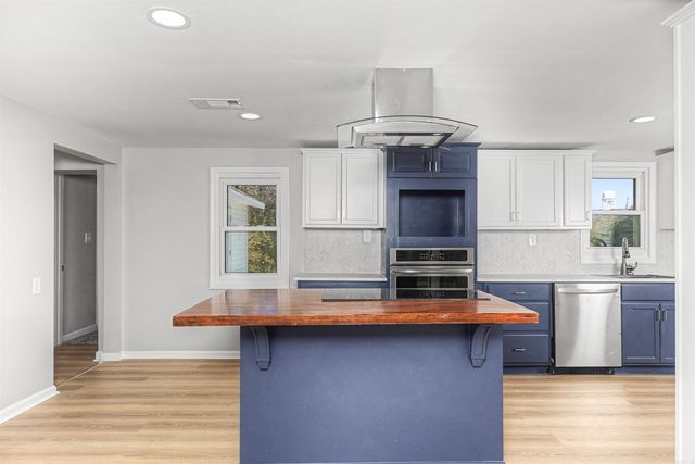 401 Cooper, White Hall, AR 71602