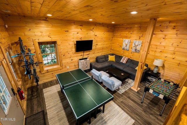 170 Ripshin Lake Road, Roan Mountain, TN 37687