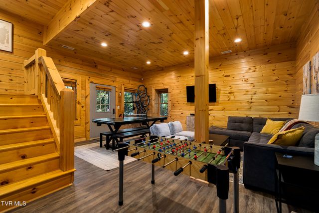 170 Ripshin Lake Road, Roan Mountain, TN 37687