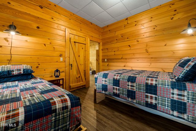 170 Ripshin Lake Road, Roan Mountain, TN 37687