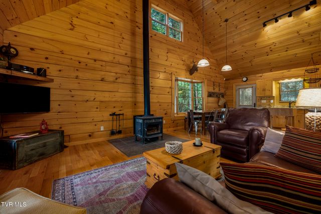 170 Ripshin Lake Road, Roan Mountain, TN 37687