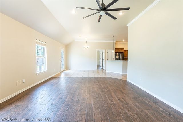 2001 Yukon Drive, Barling, AR 72923