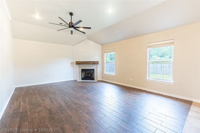 2001 Yukon Drive, Barling, AR 72923