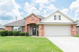 2001 Yukon Drive, Barling, AR 72923