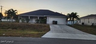 2118 NE 13th PL, Cape Coral, FL 33909