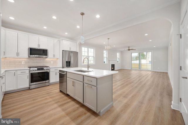 709 GARFIELD AVE, Colonial Beach, VA 22443