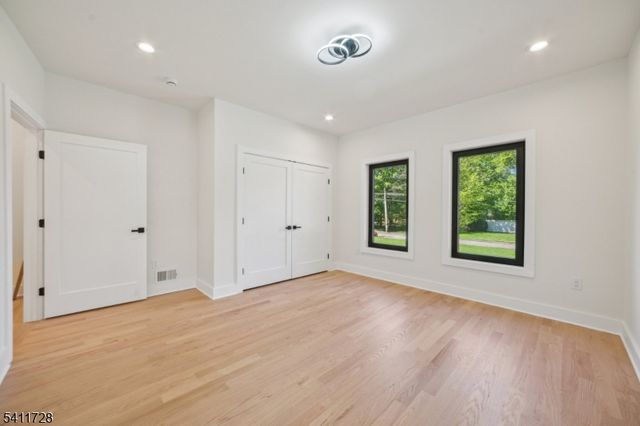 5 FOXCROFT DRIVE, Livingston Twp., NJ 07039