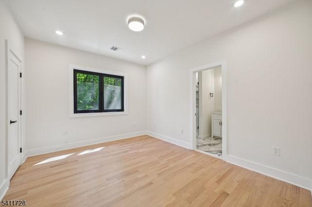 5 FOXCROFT DRIVE, Livingston Twp., NJ 07039