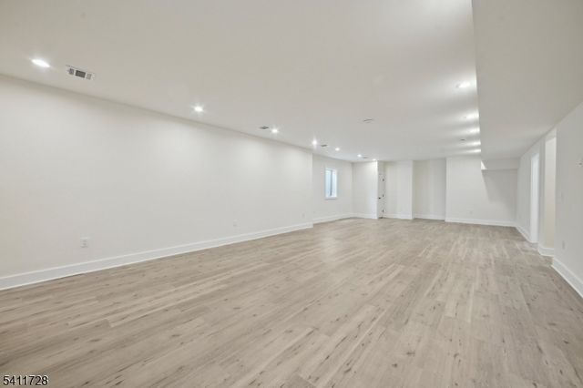 5 FOXCROFT DRIVE, Livingston Twp., NJ 07039