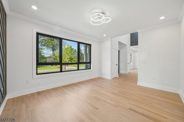 5 FOXCROFT DRIVE, Livingston Twp., NJ 07039