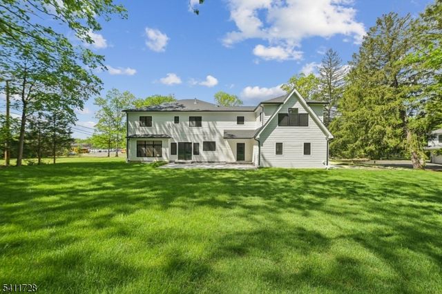 5 FOXCROFT DRIVE, Livingston Twp., NJ 07039