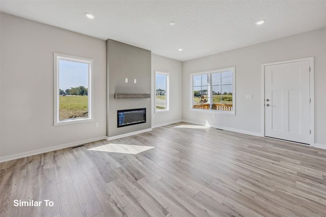 916 Sawgrass Drive, Norwalk, IA 50211