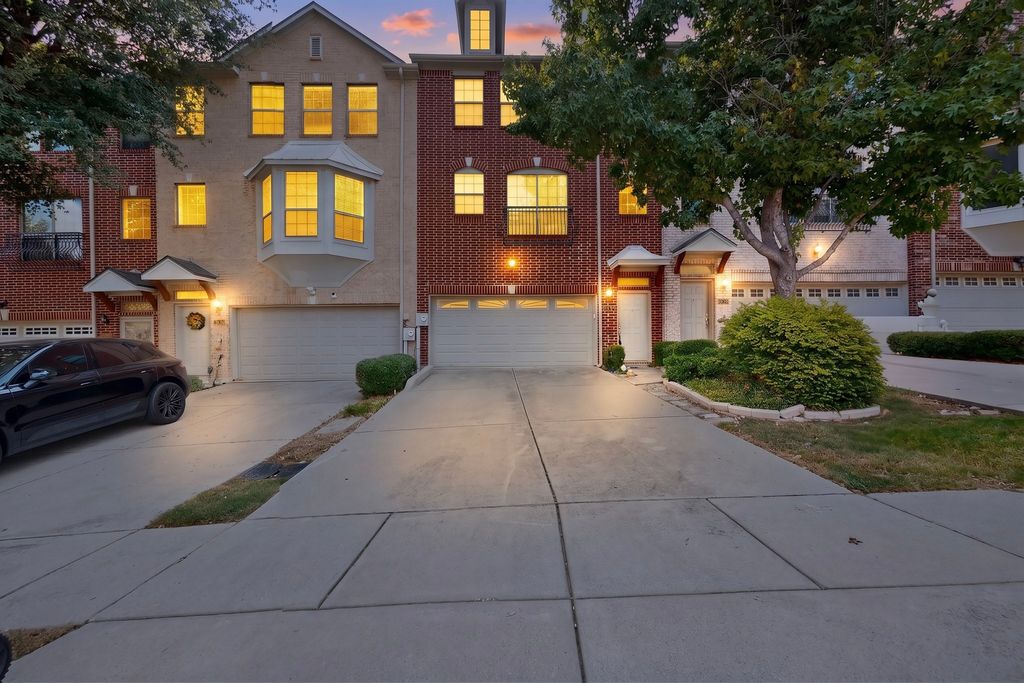 2544 Jacobson Drive, Lewisville, TX 75067 — exterior