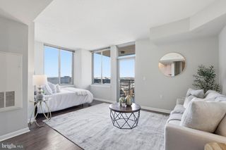 851 N GLEBE RD #1812, Arlington, VA 22203