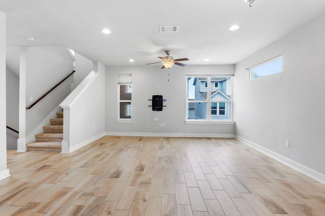 1925 Teagle DR 234C, Austin, TX 78741