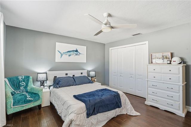 885 Entrada DR S, Fort Myers, FL 33919