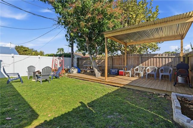 885 Entrada DR S, Fort Myers, FL 33919