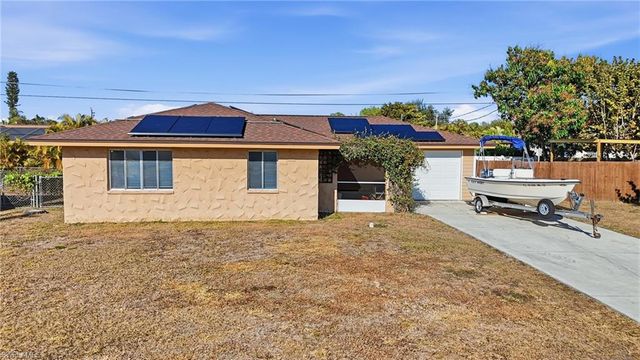 885 Entrada DR S, Fort Myers, FL 33919