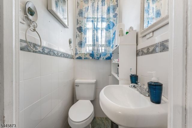 135 Melrose Ave, Irvington Twp., NJ 07111