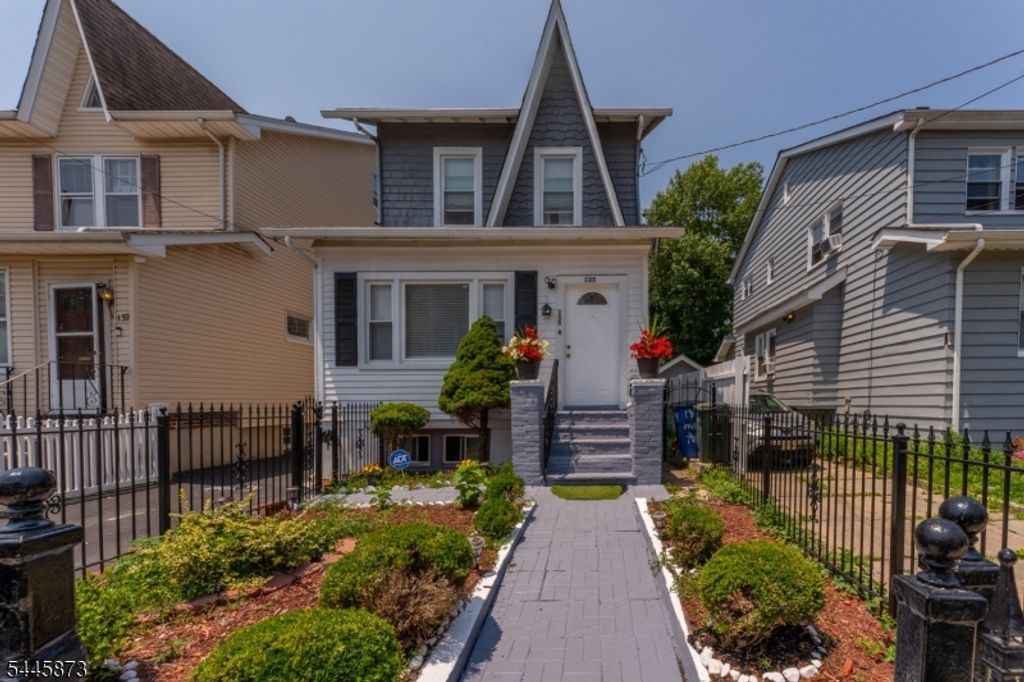135 Melrose Ave, Irvington Twp., NJ 07111