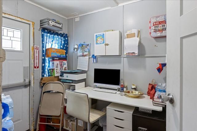 26 Mansfield St, Somerville, MA 02143